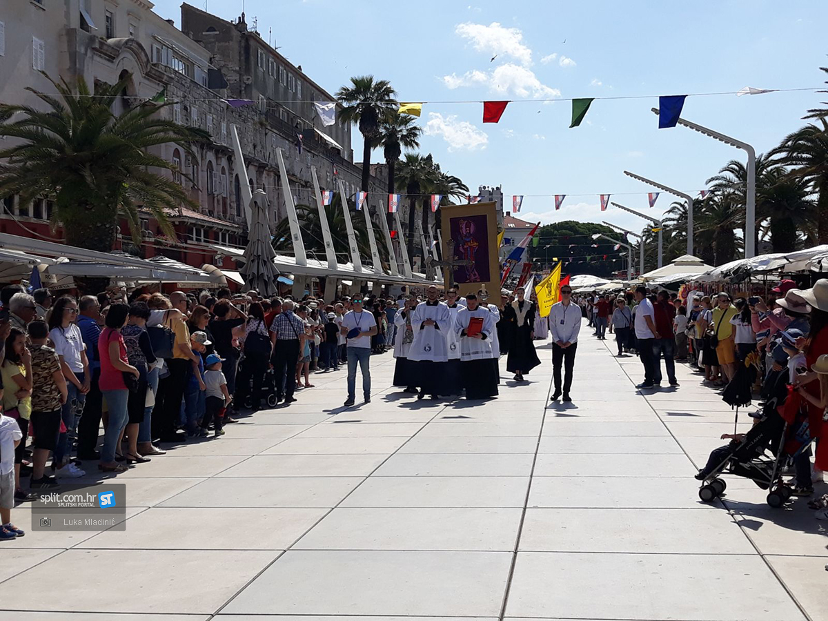 Đir priko grada na sv. Duju