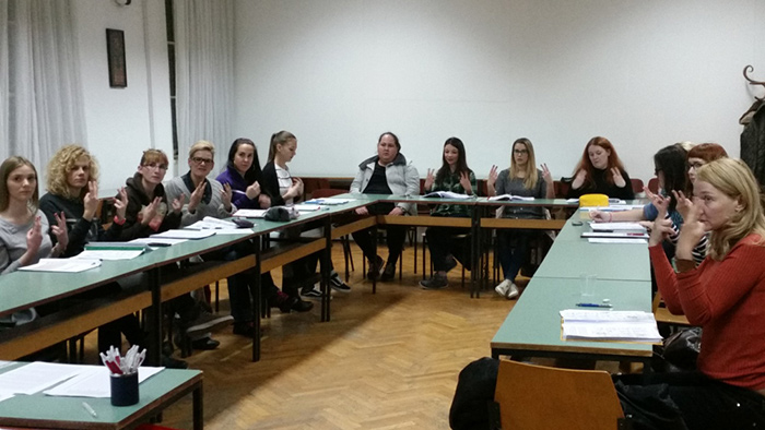 Prijavite se na tečaj hrvatskog znakovnog jezika