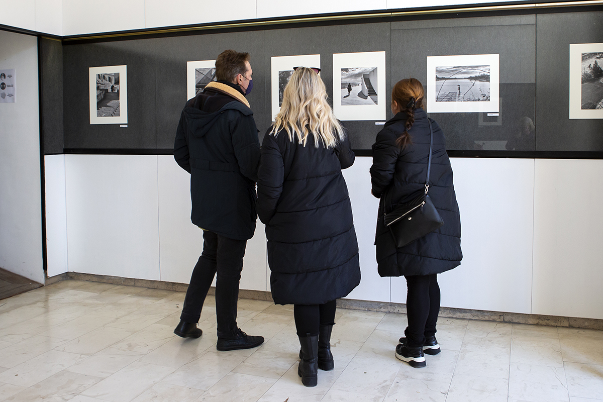 U Fotoklubu Split otvorena izložba Zorana Kolarića “Prolaznici”