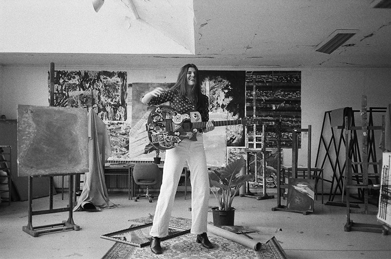 Lovely Quinces predstavila neobjavljene “Poppy” i “The Muffin Song” za projekt AKUSTIK