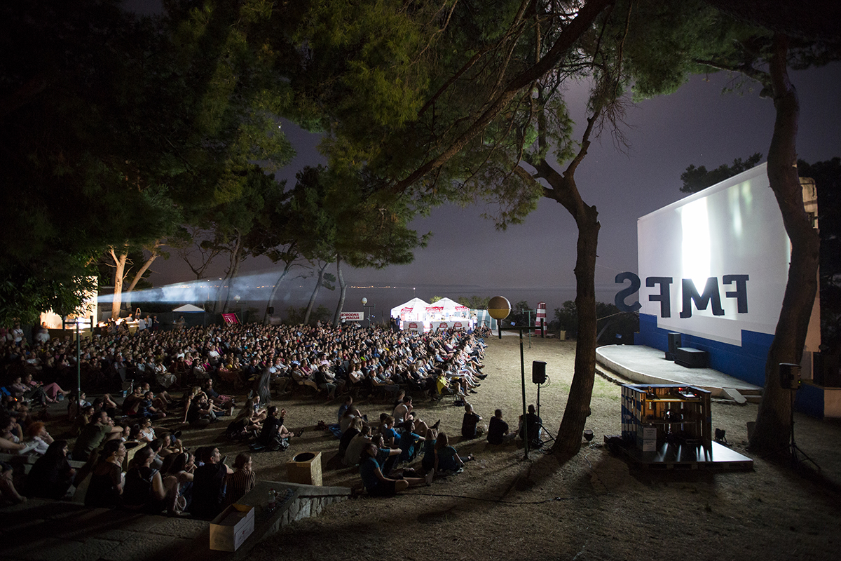 Na rasprodanim Bačvicama otvoren 12. FMFS, a večeras kreće program u sva tri FMFS kina