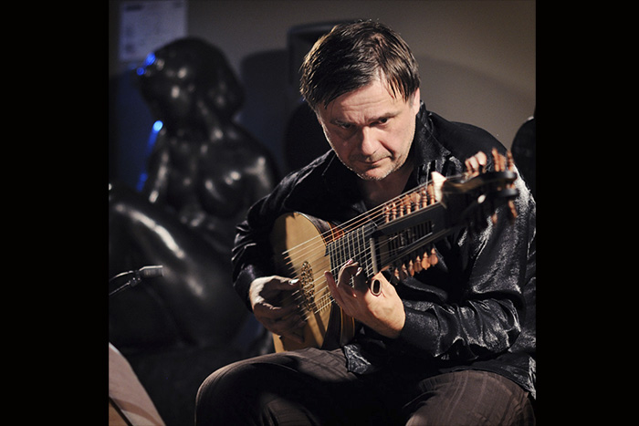 Edin Karamazov i Splitski virtuozi u HNK Split izvode Mozarta, Boccherinija i Beatlese