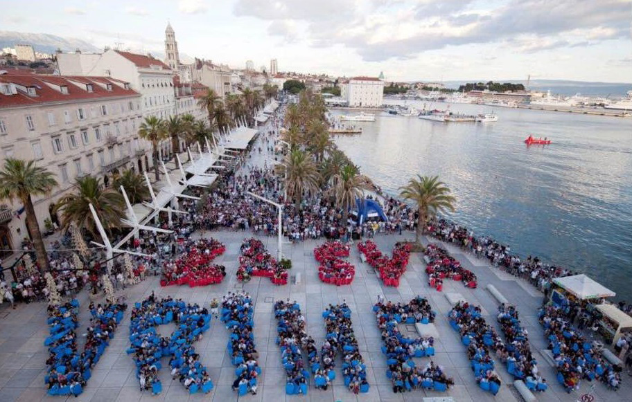 ZA SVA VRIMENA: Točno godinu dana od početka projekta i videa kojeg morate ponovno pogledati!
