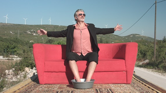 Saša Antić kao Alejuandro Buendija predstavlja singl ‘Kornjača‘ s novog albuma ‘Škrinja‘