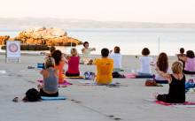 Vježbajte jogu besplatno na Bačvicama