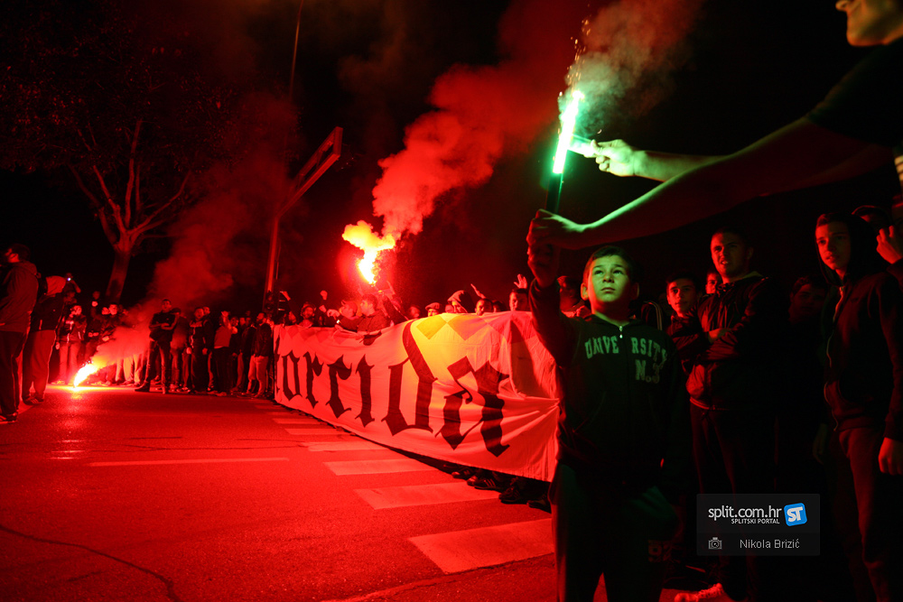 Torcidin mimohod kroz Vukovarsku