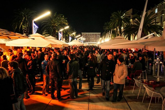 Kućice na Rivi ove godine punih 40 dana