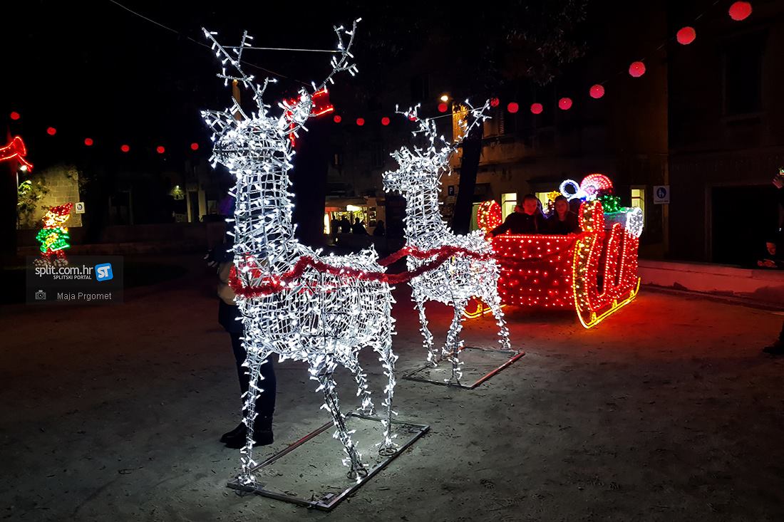 Želimo Vam sretan Božić !