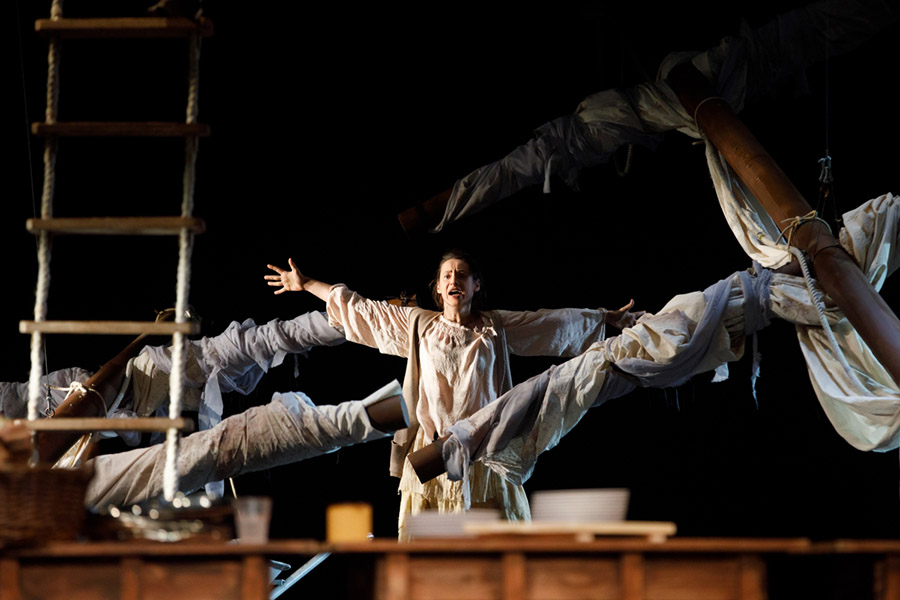 Praizvedba drame Usidrene Elvisa Bošnjaka u HNK Split