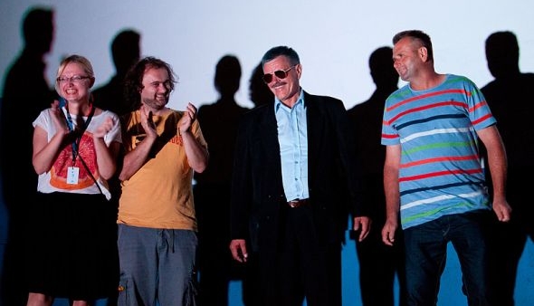 Gangster splitsku publiku oborio s nogu!