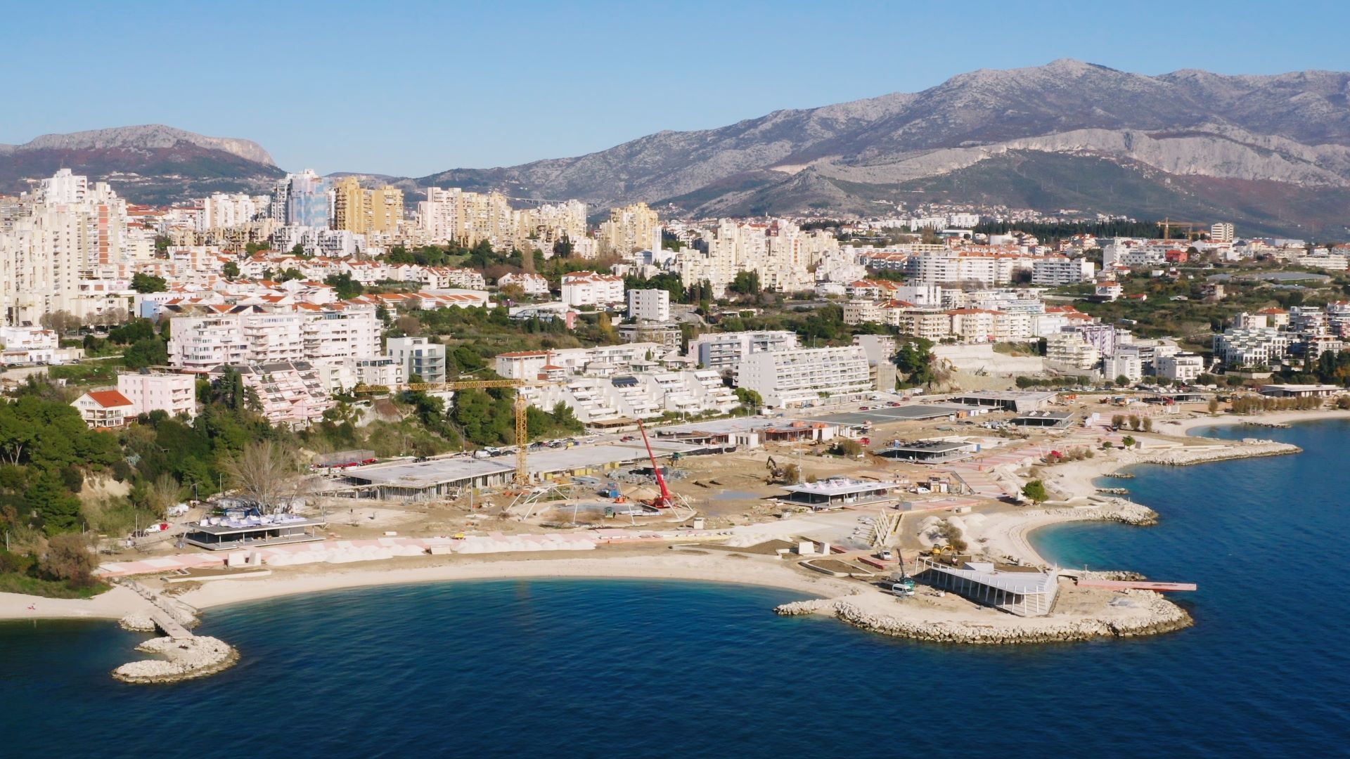 ŽNJAN IZ ZRAKA: Započelo postavljanje kupole na amfiteatru