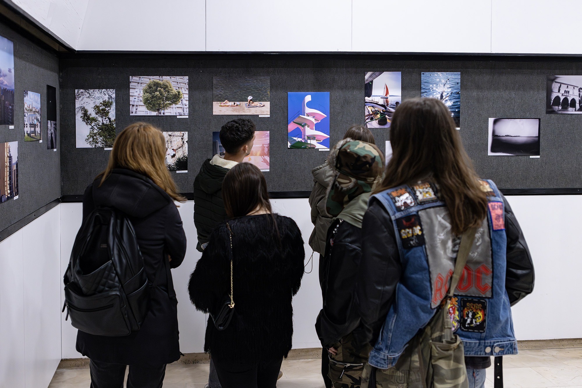 U prepunom Fotoklubu Split otvorena 19. Splitska.tiramola