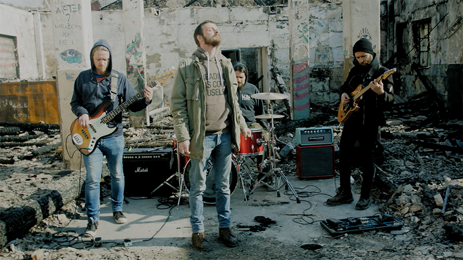 Logor je najnoviji singl grupe M.O.R.T.