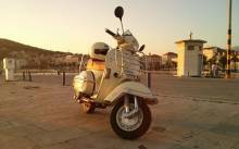 Prodajem vespu koja radi kao najskuplji sat Ive Sanadera