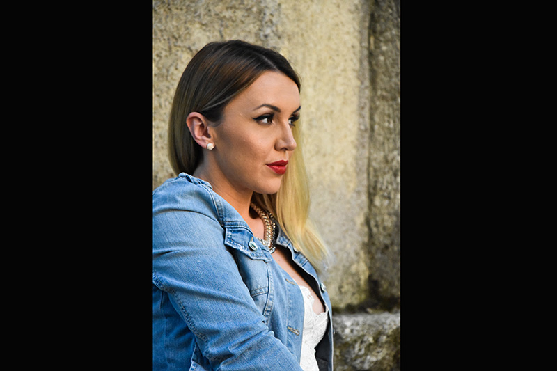 Predstavljamo mladu kantautoricu  Lauru