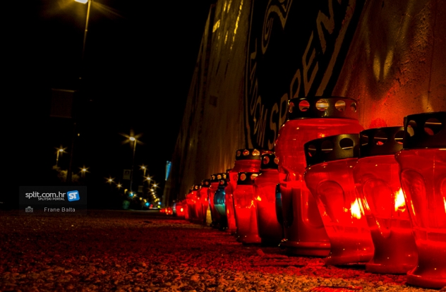 Paljenje svijeća u spomen na žrtvu Vukovara