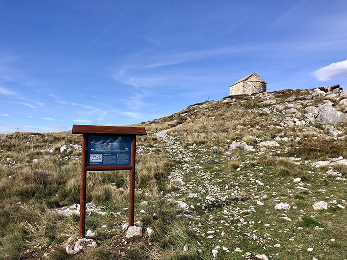 Tematska staza „Put do Sv. Jure“ na Perunu