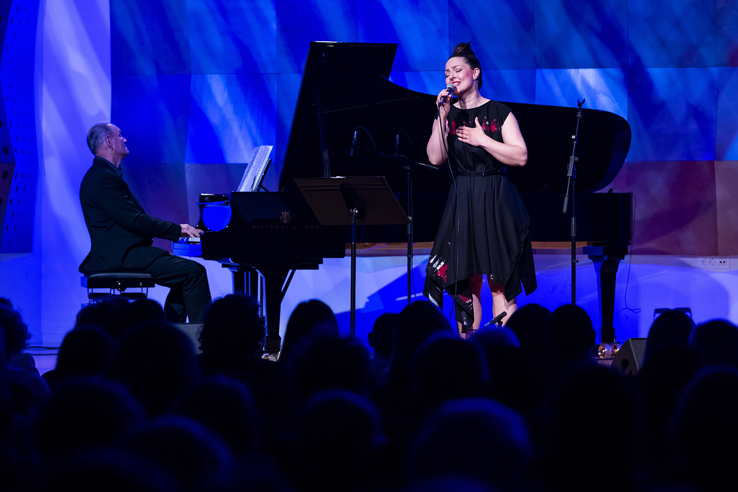 Splitska publika dugim pljeskom nagradila je nadahnute izvedbe Ane Opačak na humanitarnom koncertu za KBC Split