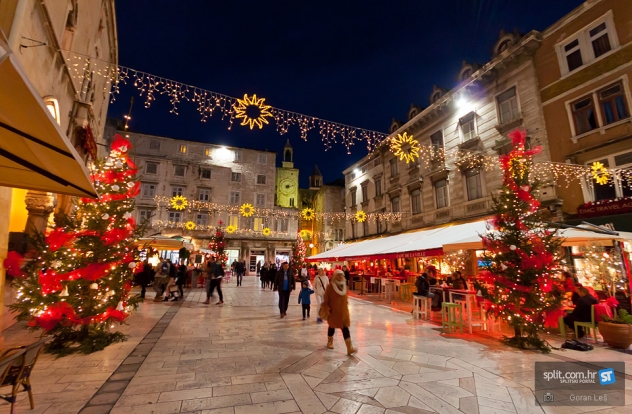 Sretan vam Božić želimo!