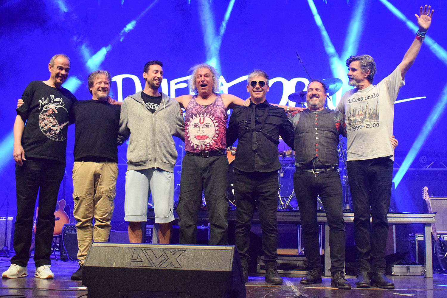 Daleka obala zapalila Gripe