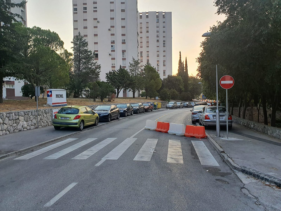 Od danas se dijelom Šimićeve na Blatinama vozi jednosmjerno, a spremno je i privremeno parkiralište