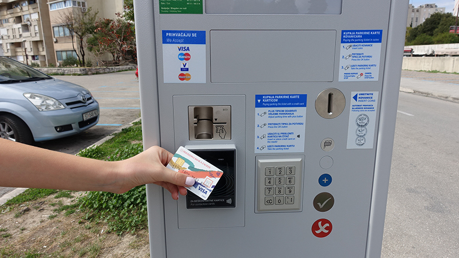 Plaćanje parkinga na Rivi i još 15 lokacija od sada moguće i karticama