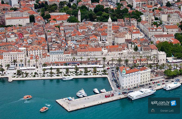 Rasprodaja rabljene dječje odjeće, opreme i igračaka