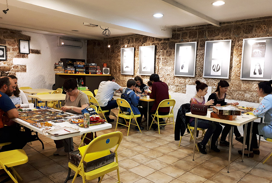 Igram da ne ostarim: Peti petog na pedeset petom