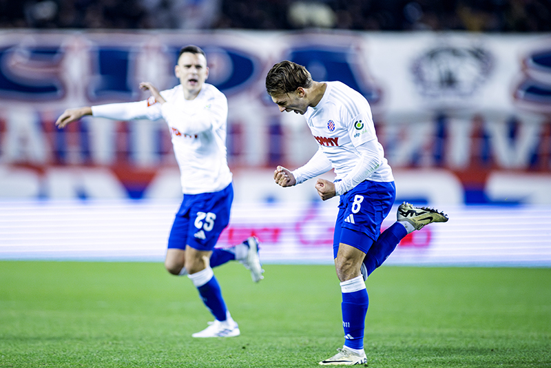 Hajduk slavio protiv Dinama golom Sigura na prepunom Poljudu