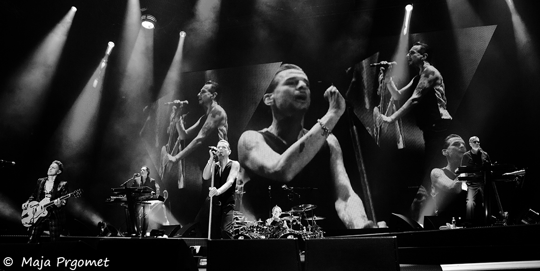 Depeche Mode objavili novi spot “Where´s The Revolution”+obožavatelji će uređivati Facebook Depeche Modea!