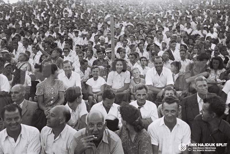 Zaigrajte online kviz Pod bijelim barjakom