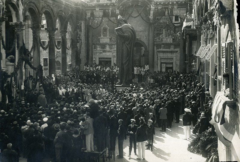 Umjetnički život u Splitu / U raskoraku između mita i zbilje (1919.-1929.)