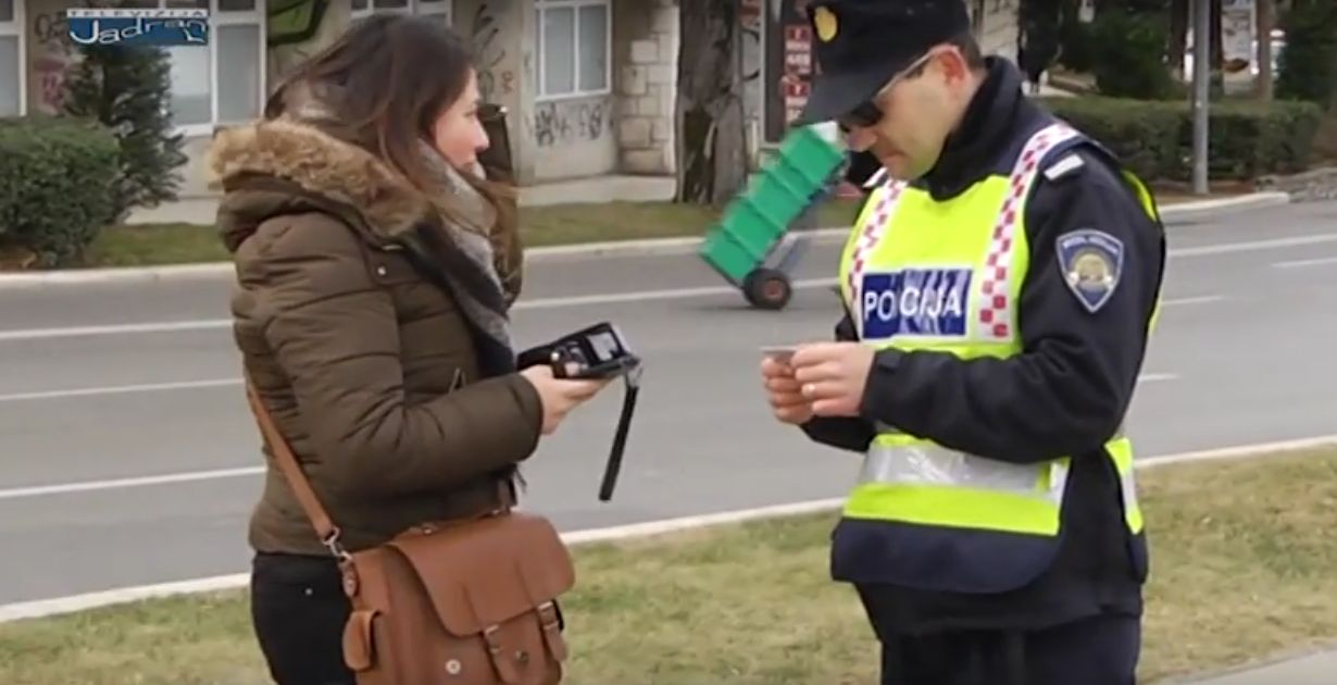Apsolutno genijalno: Policiji provodila akcija, ali on ne mari…