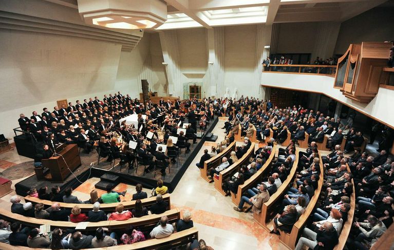 Koncert uoči Svih svetih i Dušnog dana ispunio konkatedralu