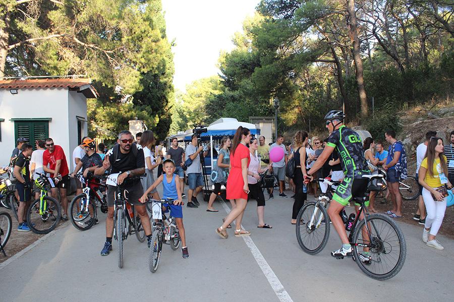 Održana druga humanitarna biciklijada „Zapedaliraj za Centar Juraj Bonači!“