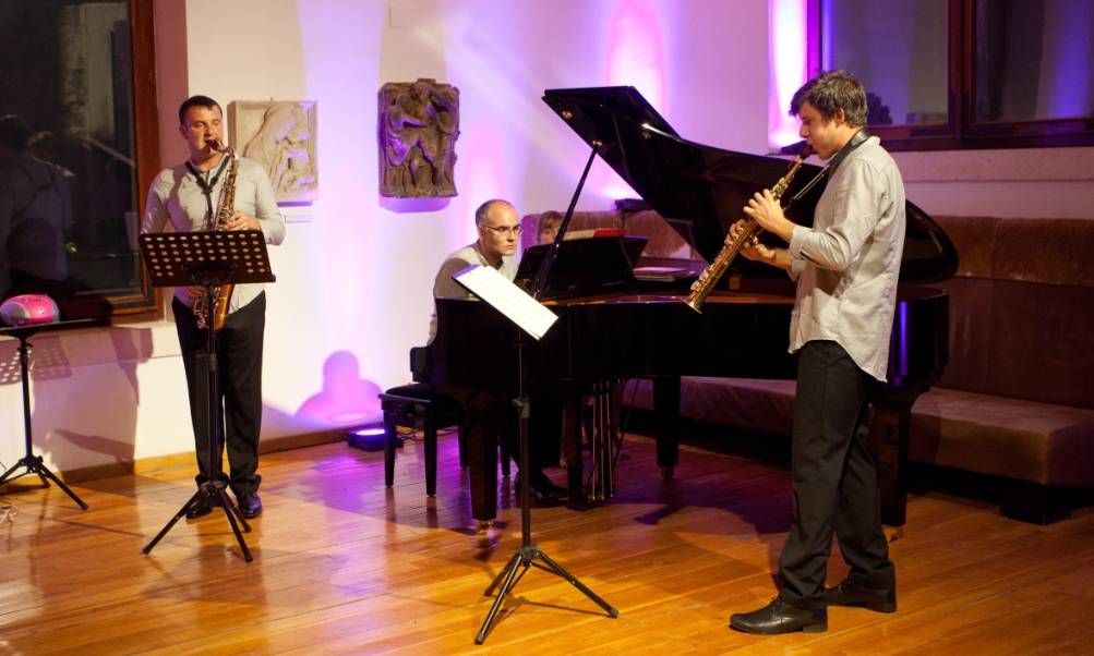 Fantastičnim koncertom tria GIG sinoć otvoren 6. MAGfestival