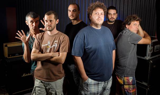 Danas jesi, sutra nisi,  Nema sutra, pa se misli…