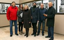 Mladi splitski par jubilarni posjetitelji izložbe o Bačvicama