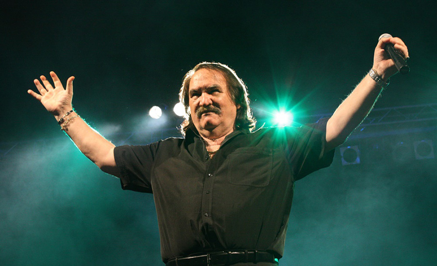 Uoči koncerta Miše Kovača organizatori splitskom KBC-u donirali defibrilator vrijedan 100.000 kuna