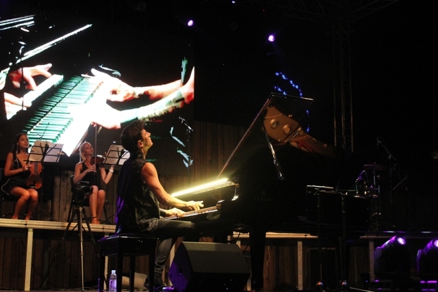 Maksim Mrvica i njegov britanski bend u Kuli Kamerlengo