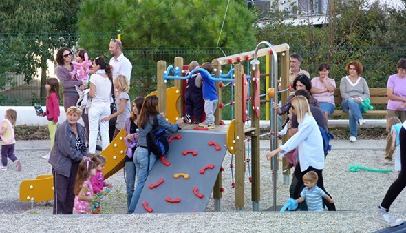 Prvo dječje igralište na Pazdigradu