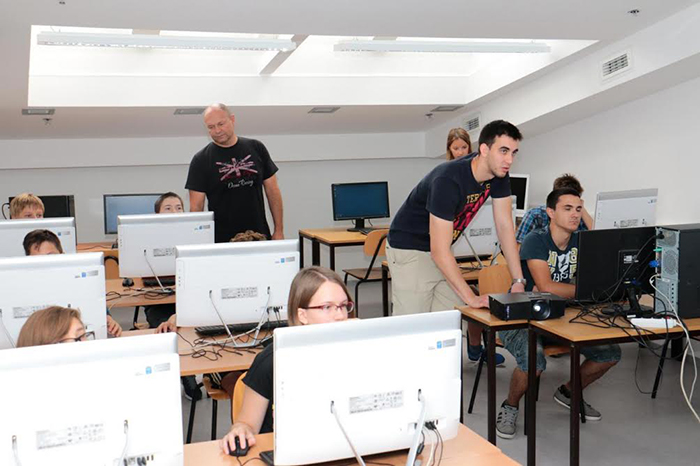 1. Mobile Boot Camp Split