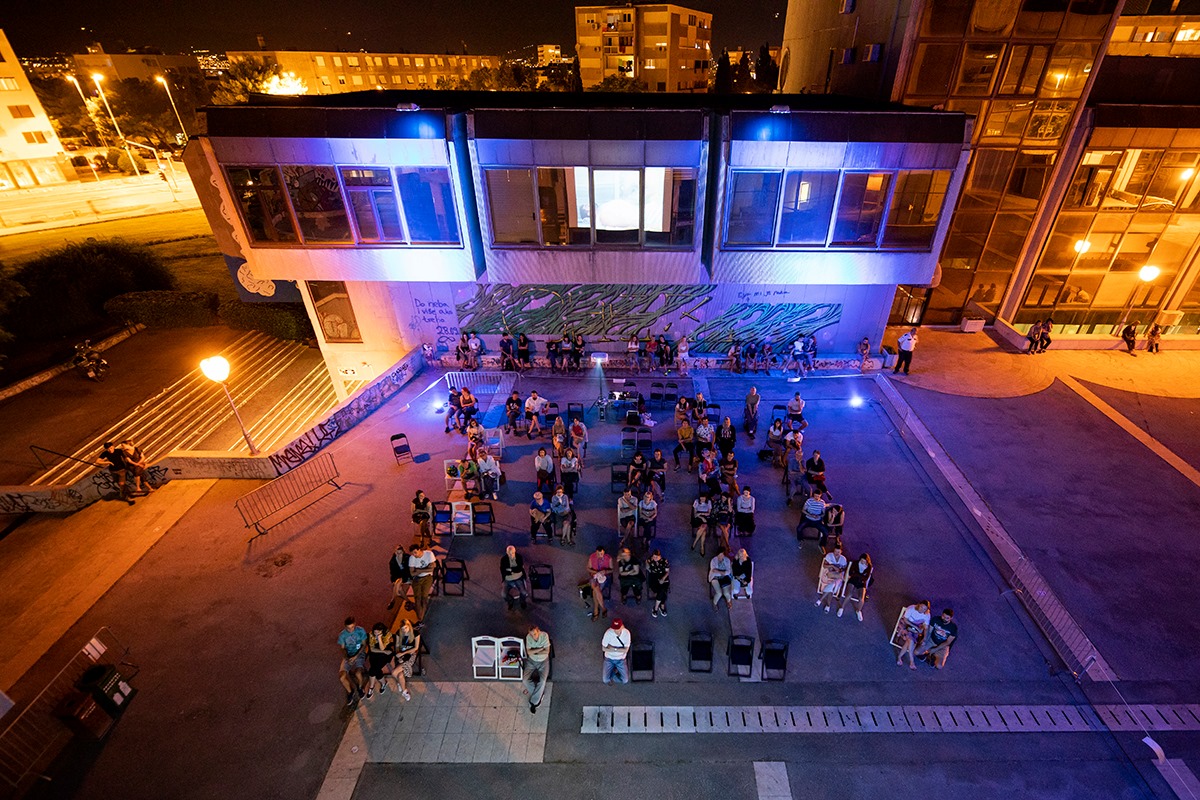 Besplatno FMFS kino na platou Doma mladih: večeras maraton “Ješki”