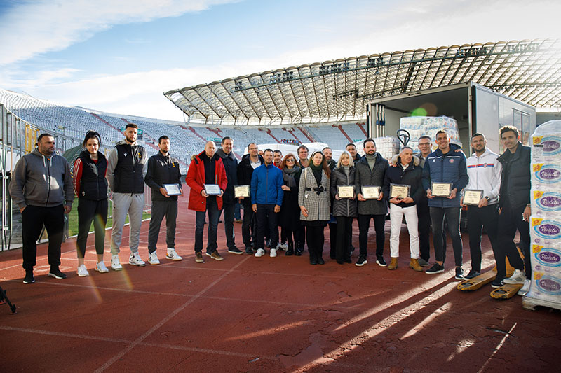 Završena deseta akcija grupe splitskih sportskih novinara 4N pod nazivom “Tone hrane za splitske beskućnike”