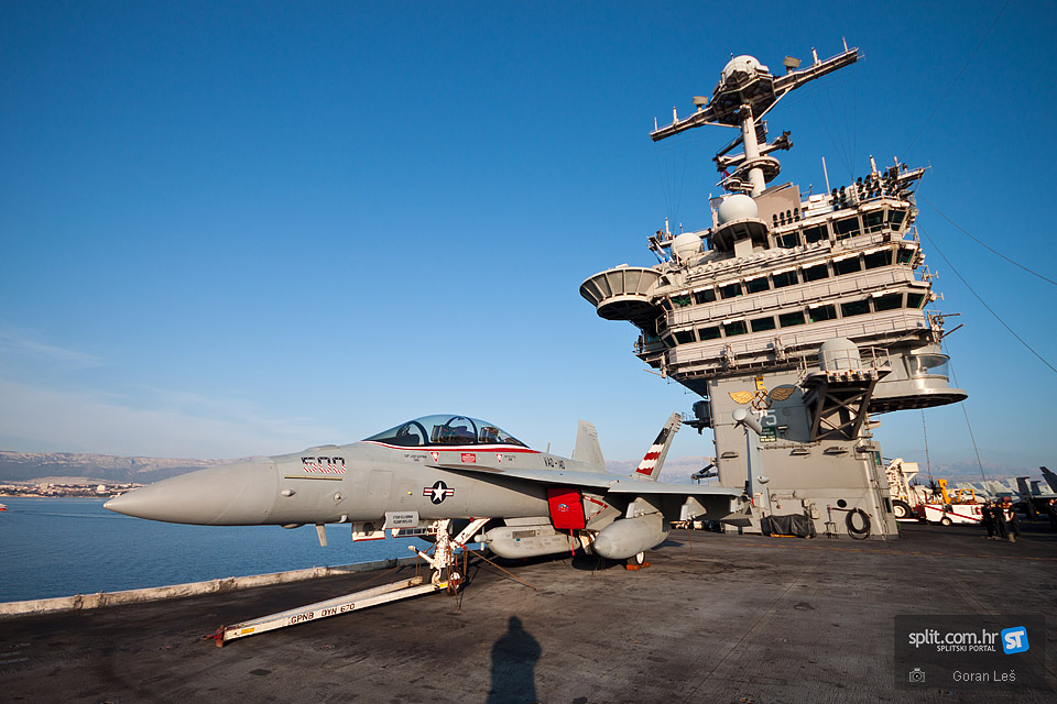 USS Harry Truman u Splitu