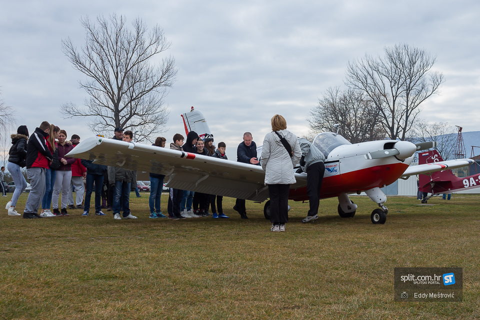 Aerodromski izlet za štićenike dječjih domova