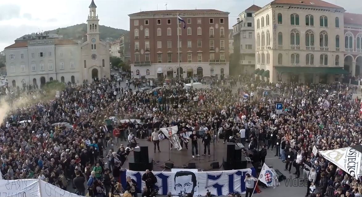 Torcidin prosvjed snimljen iz zraka